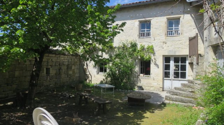 Ma-Cabane - Vente Maison Tusson, 170 m²