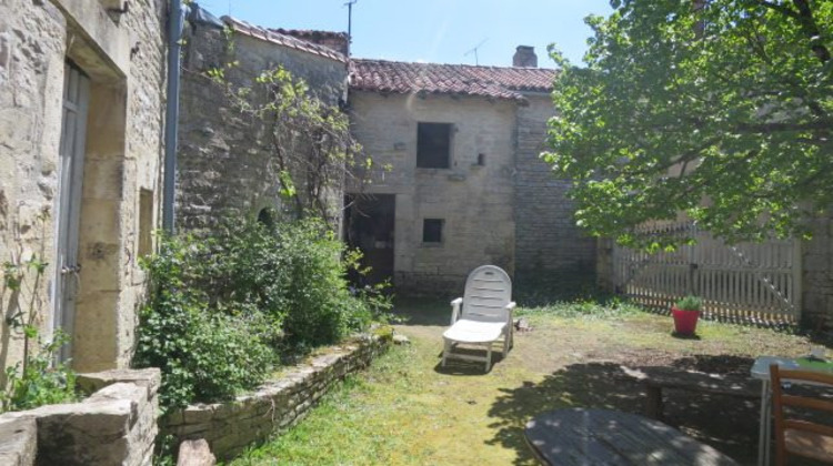 Ma-Cabane - Vente Maison Tusson, 170 m²