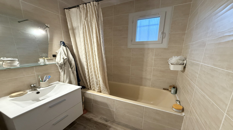 Ma-Cabane - Vente Maison Uchaud, 82 m²