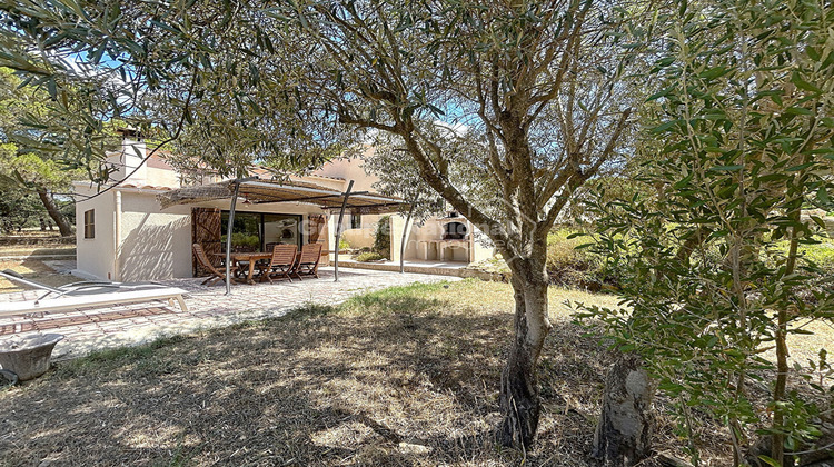 Ma-Cabane - Vente Maison UCHAUX, 205 m²