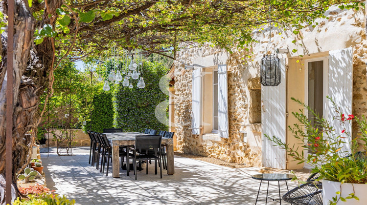 Ma-Cabane - Vente Maison Uchaux, 247 m²