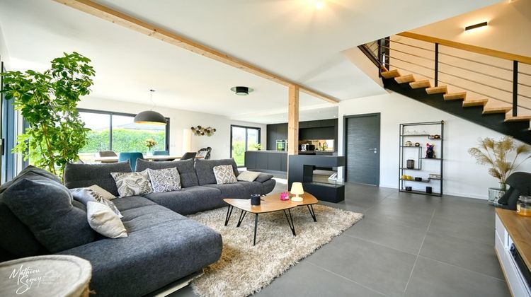 Ma-Cabane - Vente Maison USINENS, 166 m²