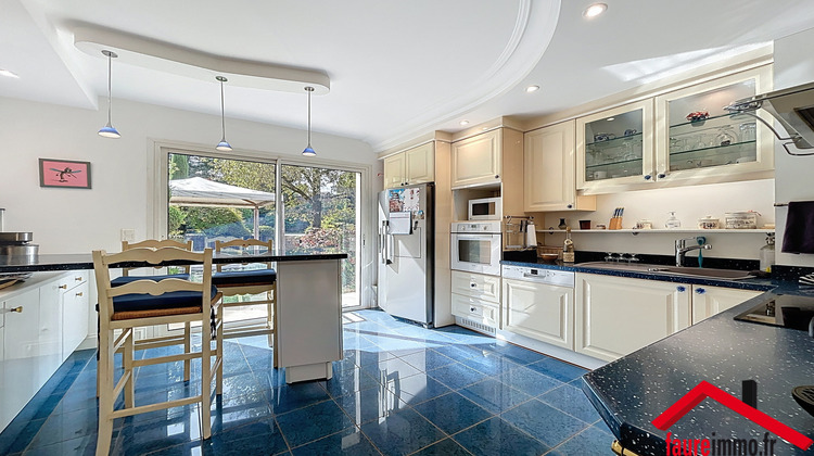 Ma-Cabane - Vente Maison Ussac, 190 m²