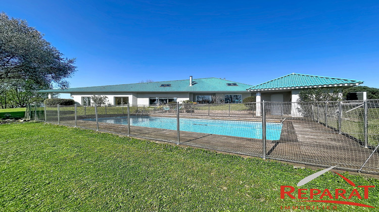 Ma-Cabane - Vente Maison Ussac, 280 m²