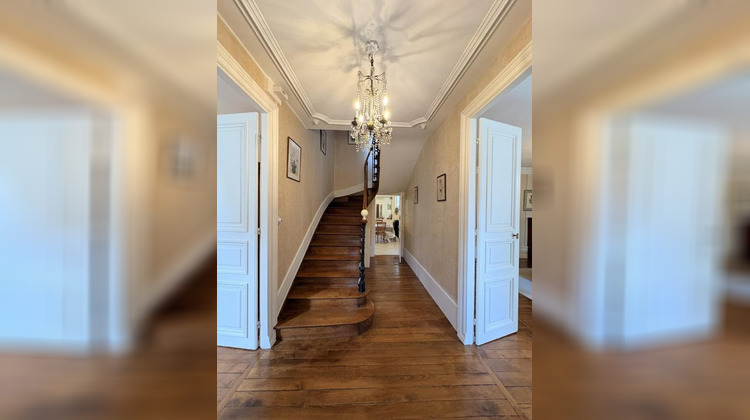 Ma-Cabane - Vente Maison USSEL, 677 m²