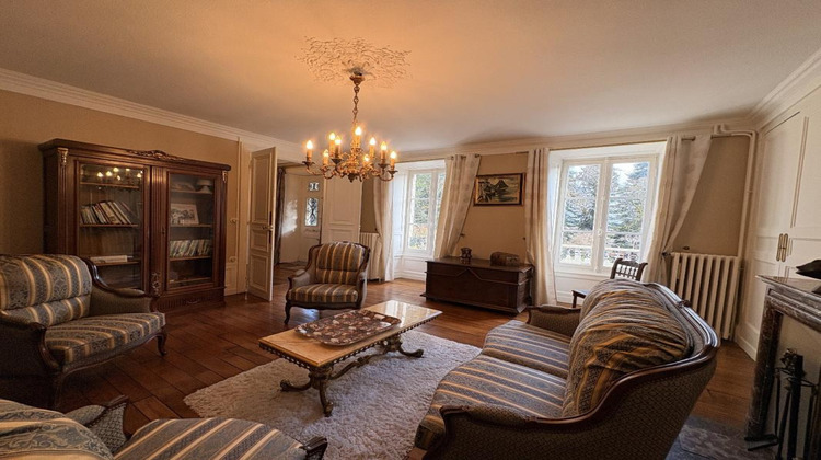 Ma-Cabane - Vente Maison USSEL, 677 m²