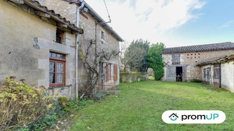 Ma-Cabane - Vente Maison Usson-du-Poitou, 50 m²