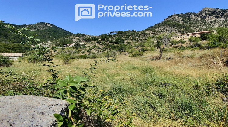 Ma-Cabane - Vente Maison UTELLE, 19 m²