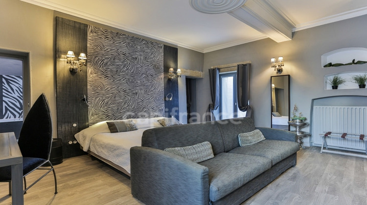 Ma-Cabane - Vente Maison UZES, 800 m²