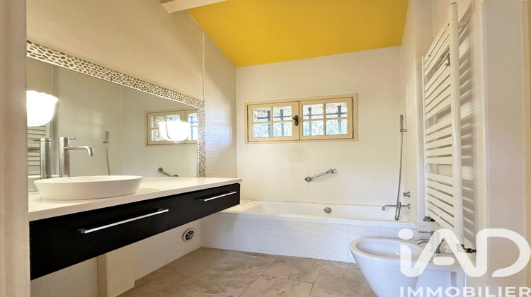 Ma-Cabane - Vente Maison Uzes, 325 m²