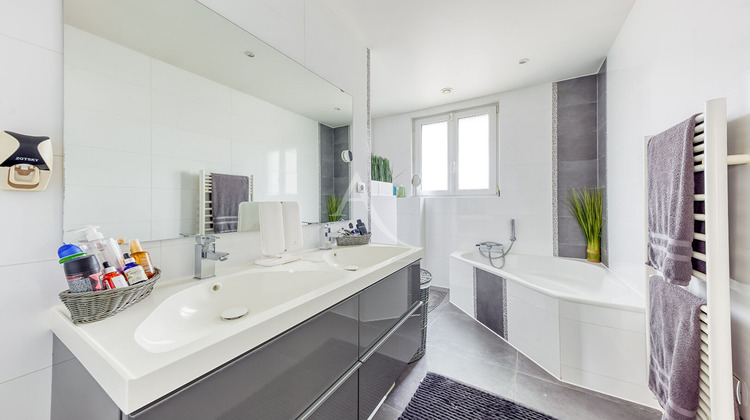 Ma-Cabane - Vente Maison VAIRES-SUR-MARNE, 164 m²