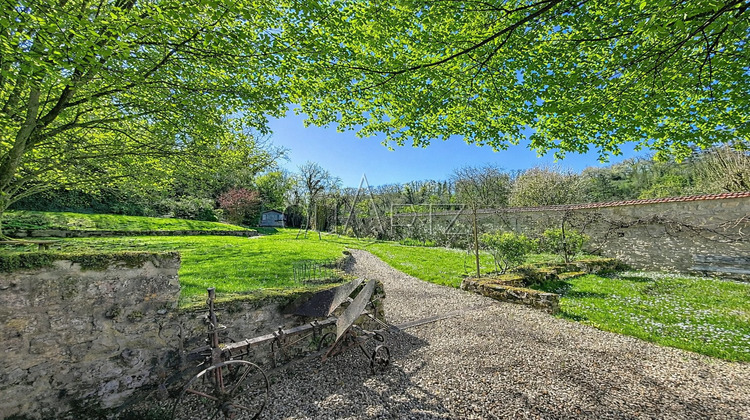 Ma-Cabane - Vente Maison VALLANGOUJARD, 310 m²