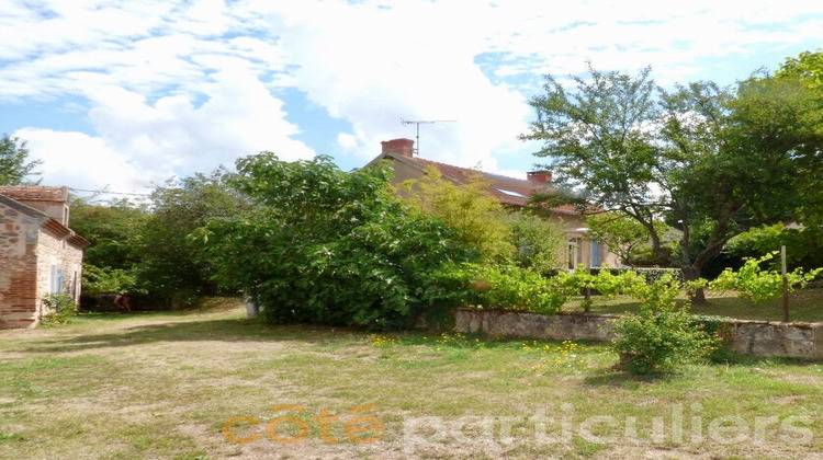 Ma-Cabane - Vente Maison VALLON-EN-SULLY, 90 m²