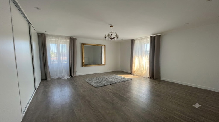 Ma-Cabane - Vente Maison VARENNES CHANGY, 266 m²