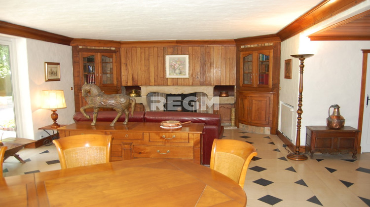 Ma-Cabane - Vente Maison Varennes-Jarcy, 360 m²
