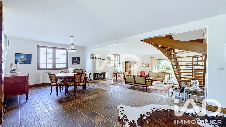 Ma-Cabane - Vente Maison Varennes-Jarcy, 209 m²