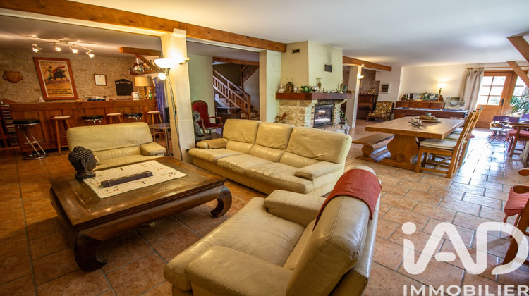 Ma-Cabane - Vente Maison Varennes-sur-Seine, 240 m²