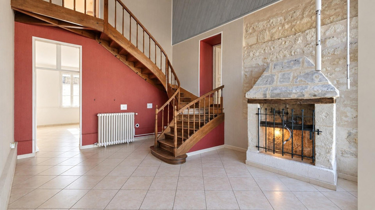 Ma-Cabane - Vente Maison Varrains, 223 m²