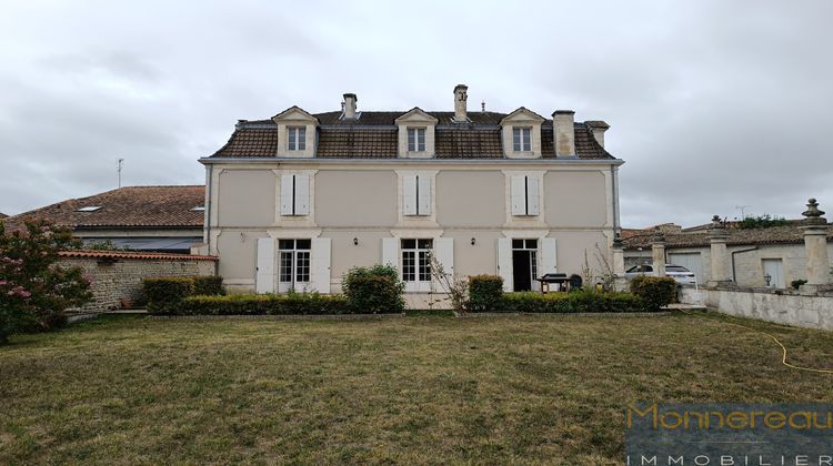 Ma-Cabane - Vente Maison Vars, 210 m²