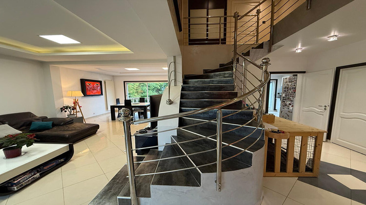 Ma-Cabane - Vente Maison VAUJOURS, 215 m²