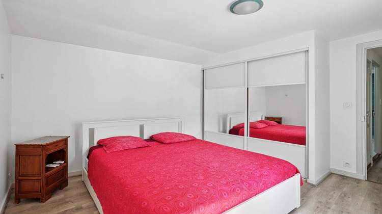 Ma-Cabane - Vente Maison VAULX-EN-VELIN, 285 m²