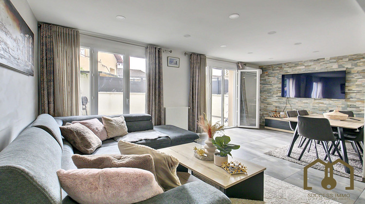 Ma-Cabane - Vente Maison Vaulx-en-Velin, 80 m²