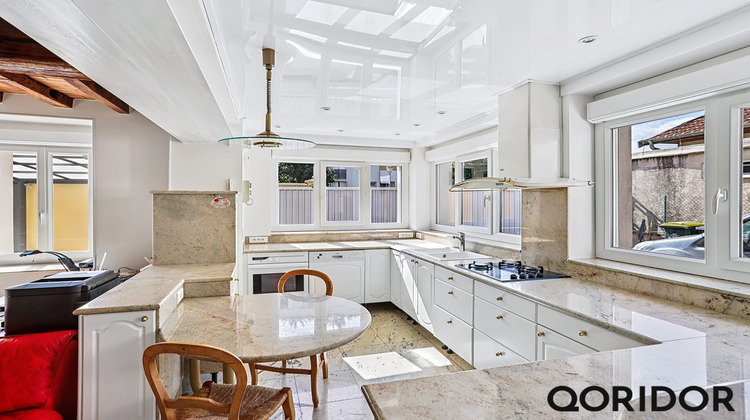 Ma-Cabane - Vente Maison Vaulx-en-Velin, 285 m²