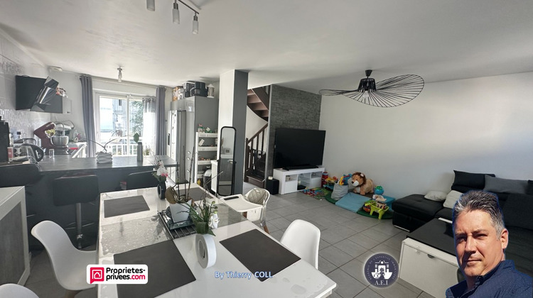 Ma-Cabane - Vente Maison VAULX EN VELIN, 92 m²