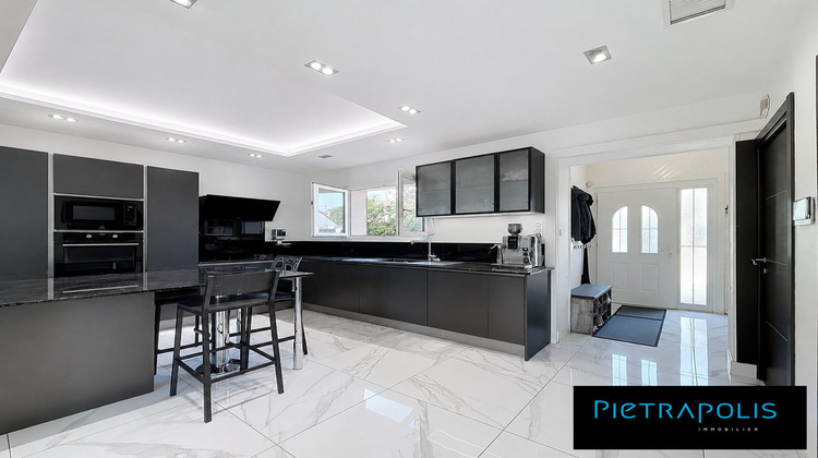 Ma-Cabane - Vente Maison Vaulx-en-Velin, 133 m²