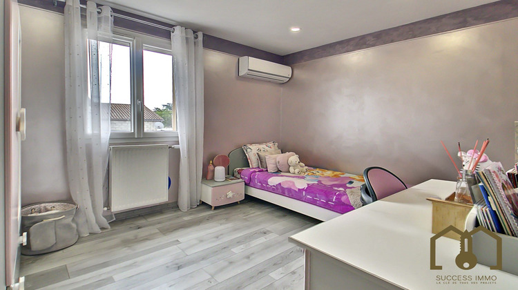 Ma-Cabane - Vente Maison Vaulx-en-Velin, 80 m²
