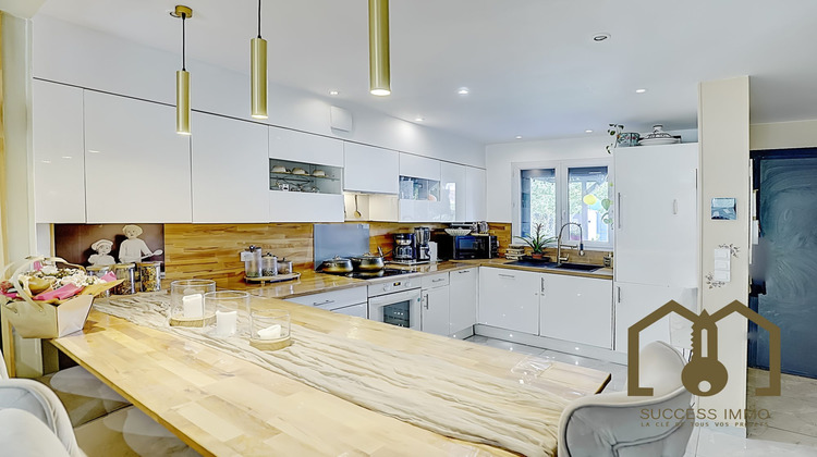 Ma-Cabane - Vente Maison Vaulx-en-Velin, 75 m²