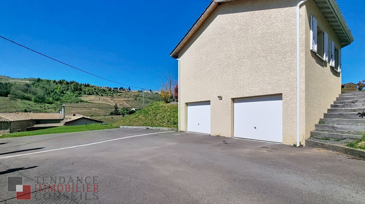Ma-Cabane - Vente Maison Vaux-en-Beaujolais, 100 m²