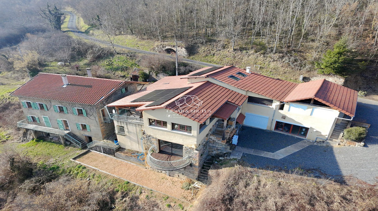 Ma-Cabane - Vente Maison Vaux-en-Beaujolais, 528 m²