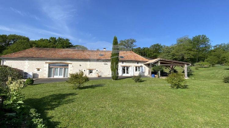 Ma-Cabane - Vente Maison VAUX LAVALETTE, 278 m²