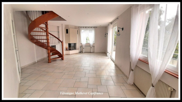 Ma-Cabane - Vente Maison VEAUCHE, 265 m²