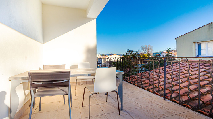 Ma-Cabane - Vente Maison VELAUX, 217 m²