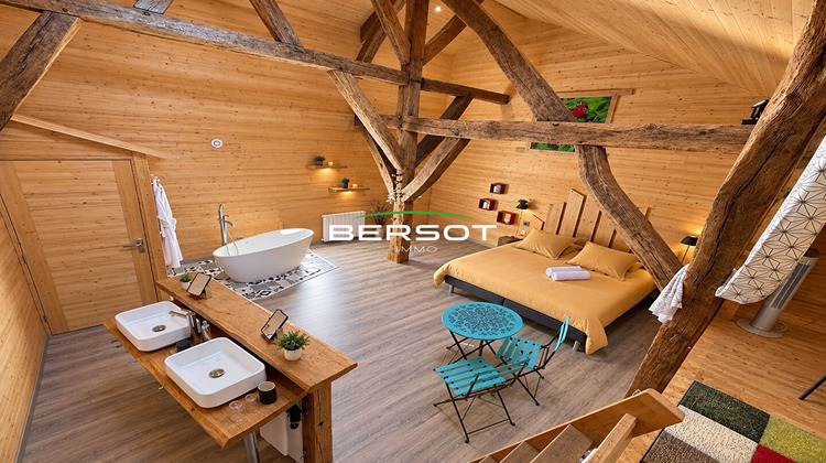 Ma-Cabane - Vente Maison VELLEROT-LES-VERCEL, 300 m²