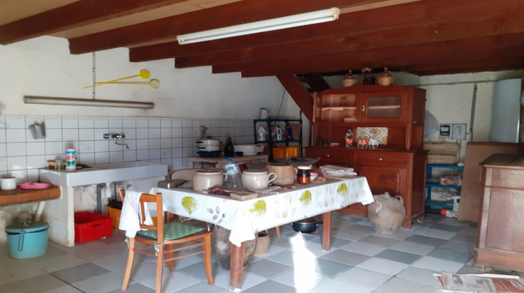 Ma-Cabane - Vente Maison VENDEUVRE-DU-POITOU, 110 m²