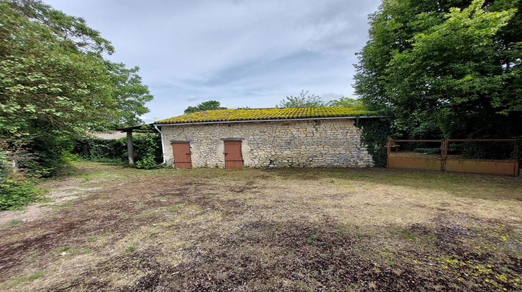 Ma-Cabane - Vente Maison VENDEUVRE-DU-POITOU, 110 m²