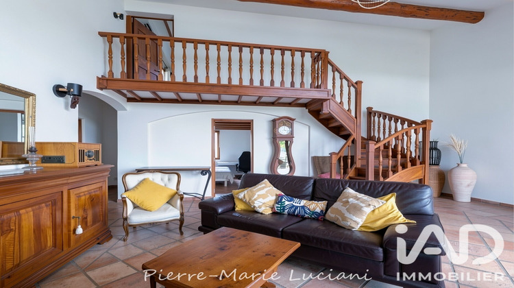 Ma-Cabane - Vente Maison Venelles, 350 m²