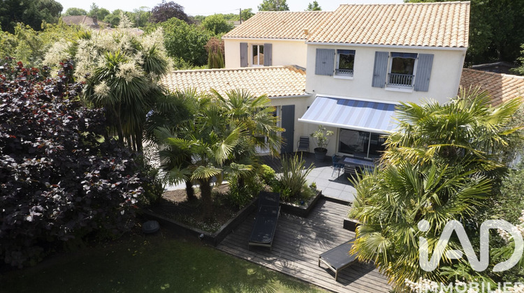 Ma-Cabane - Vente Maison Vergeroux, 210 m²
