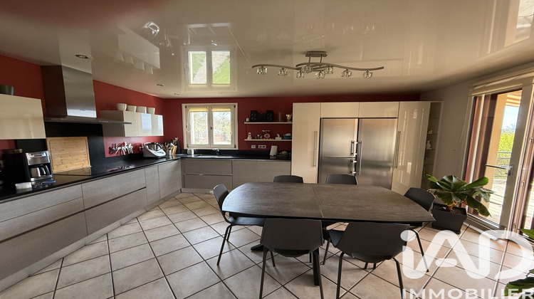Ma-Cabane - Vente Maison Vernassal, 210 m²