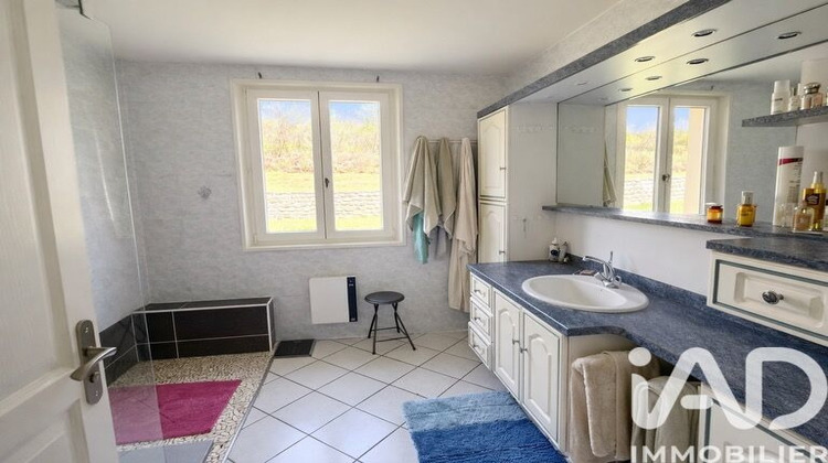Ma-Cabane - Vente Maison Vernassal, 210 m²