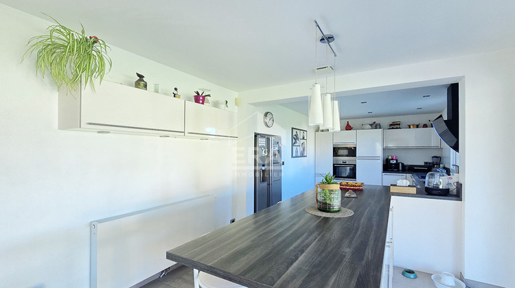 Ma-Cabane - Vente Maison VERNEGUES, 198 m²