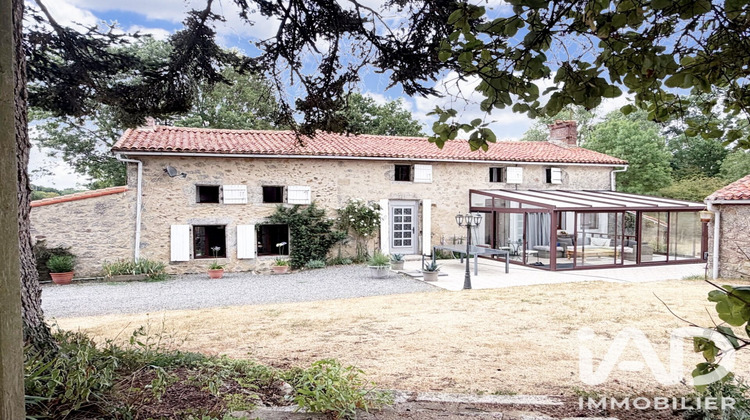 Ma-Cabane - Vente Maison Vernoux-en-Gâtine, 147 m²