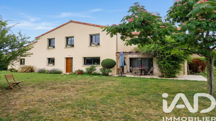 Ma-Cabane - Vente Maison Verrières, 242 m²