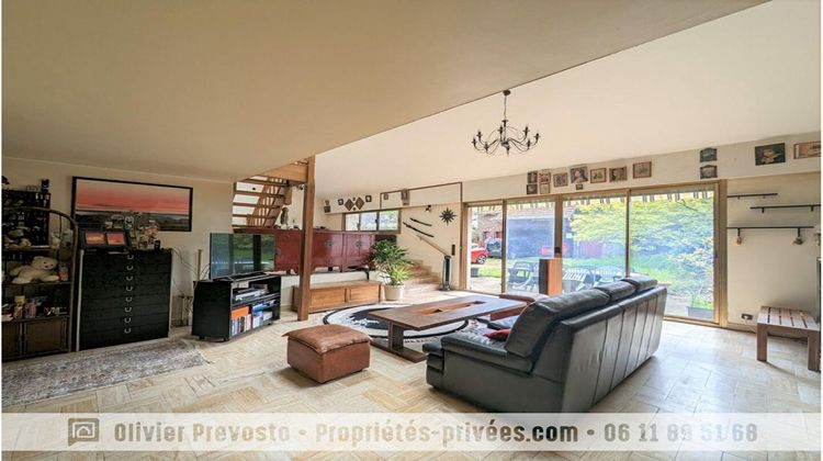 Ma-Cabane - Vente Maison VERRIERES LE BUISSON, 180 m²