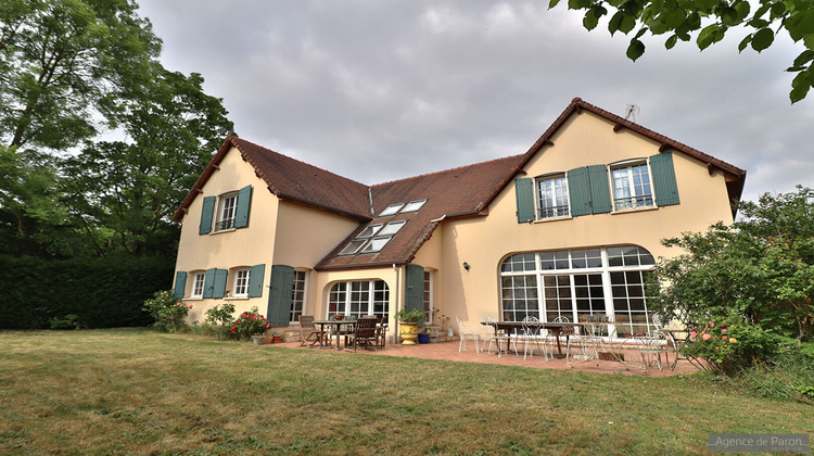 Ma-Cabane - Vente Maison VERRIERES-LE-BUISSON, 280 m²