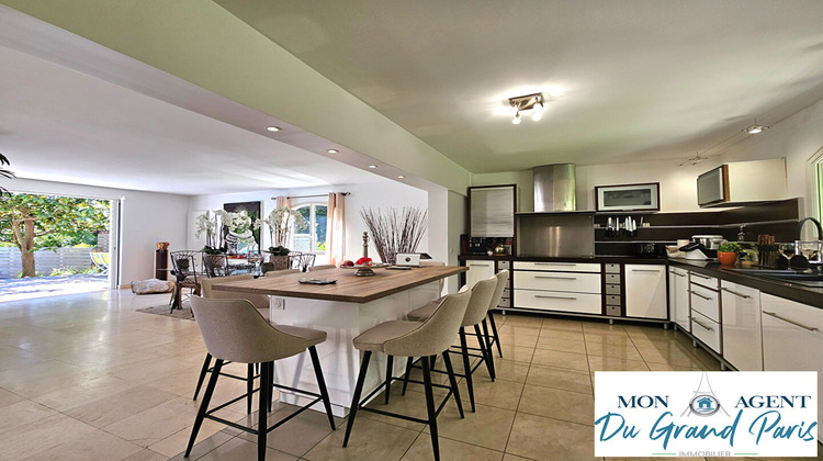 Ma-Cabane - Vente Maison VERRIERES-LE-BUISSON, 260 m²