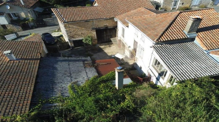 Ma-Cabane - Vente Maison VERTEUIL SUR CHARENTE, 120 m²